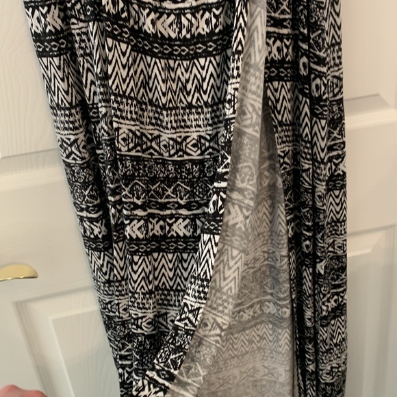 EUC Rue21 Maxi Skirt size XL - Picture 2 of 4